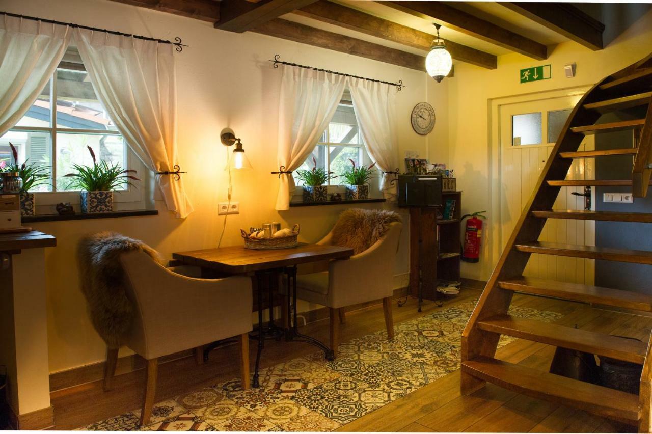 Bed And Breakfast Piekoo Belloo Weert Bagian luar foto